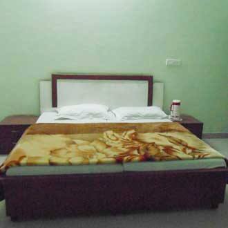 Hotel Rajhans, Mohali 5